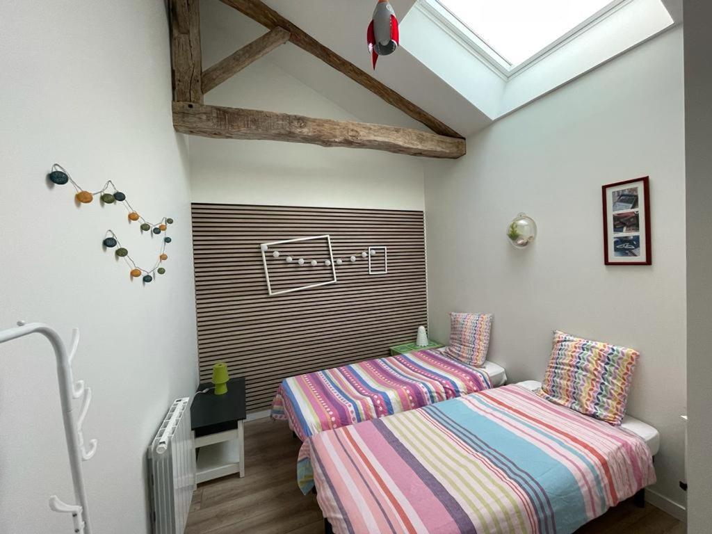 Gite De Charme - 3 Chambres, 5 Lits - De 4 A 7 Personnes Avanton Buitenkant foto
