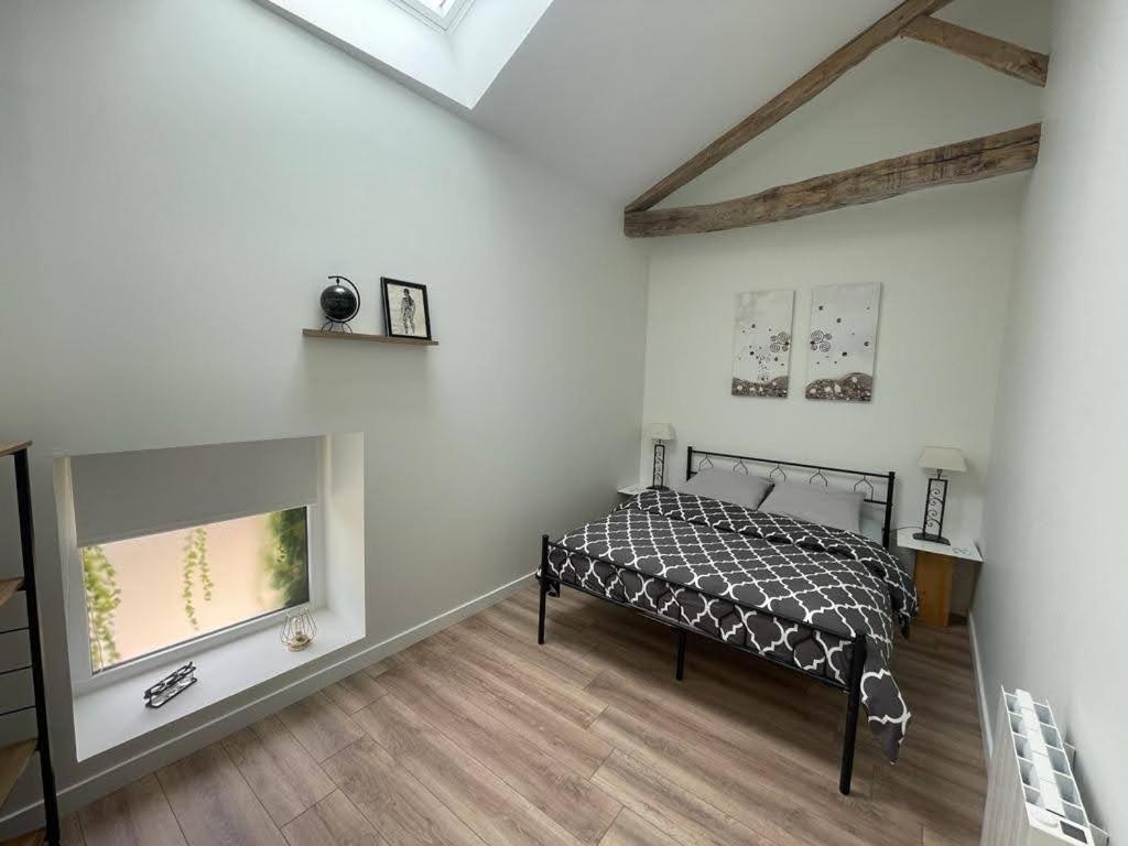 Gite De Charme - 3 Chambres, 5 Lits - De 4 A 7 Personnes Avanton Buitenkant foto