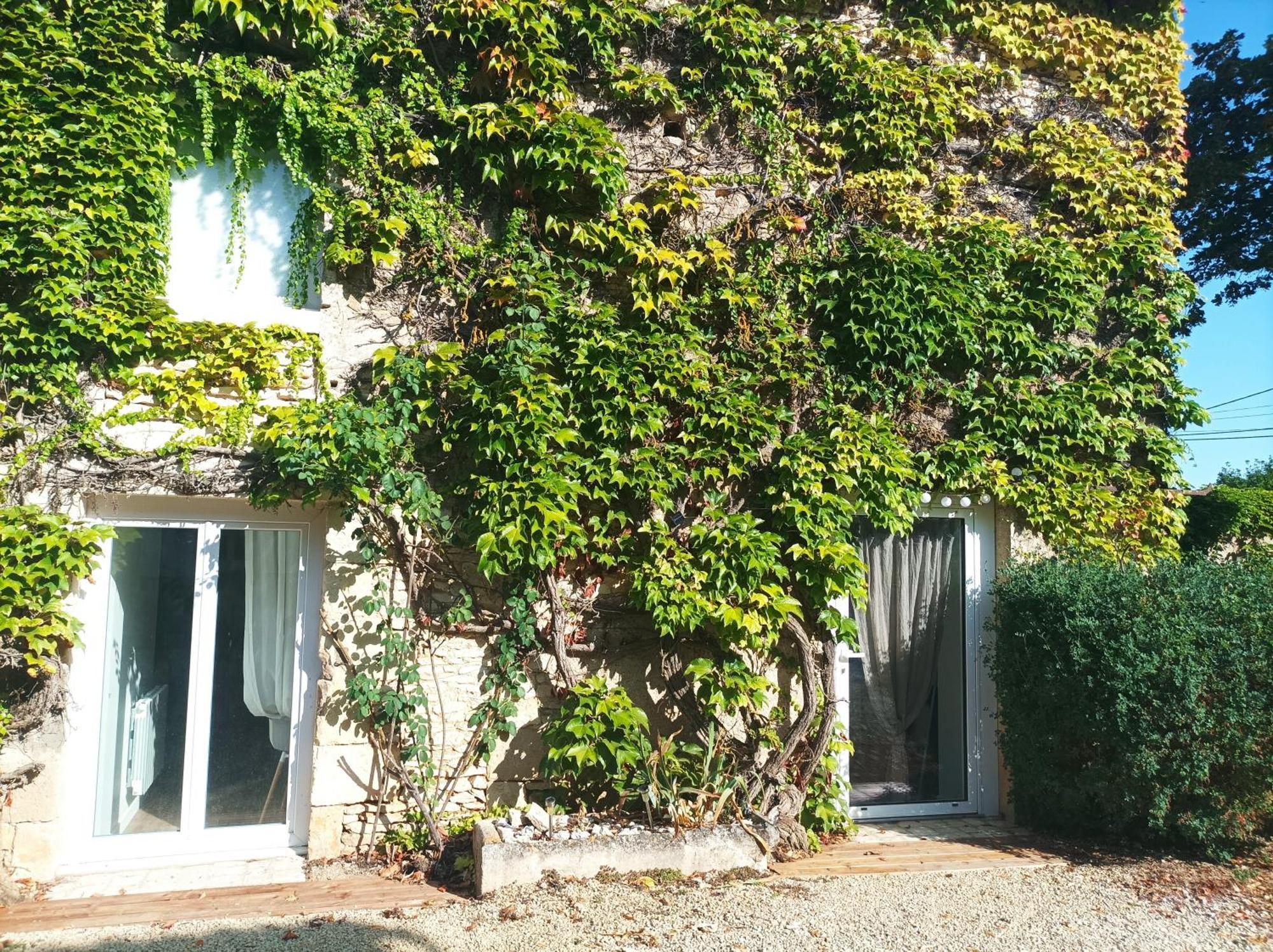 Gite De Charme - 3 Chambres, 5 Lits - De 4 A 7 Personnes Avanton Buitenkant foto